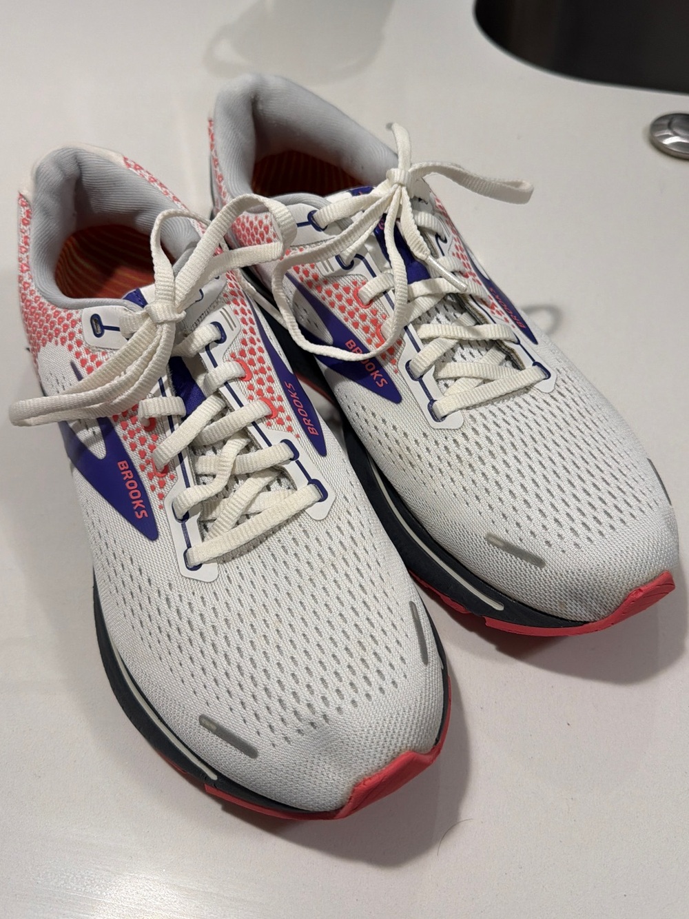 Brooks Ghost 14 Running Sneakers